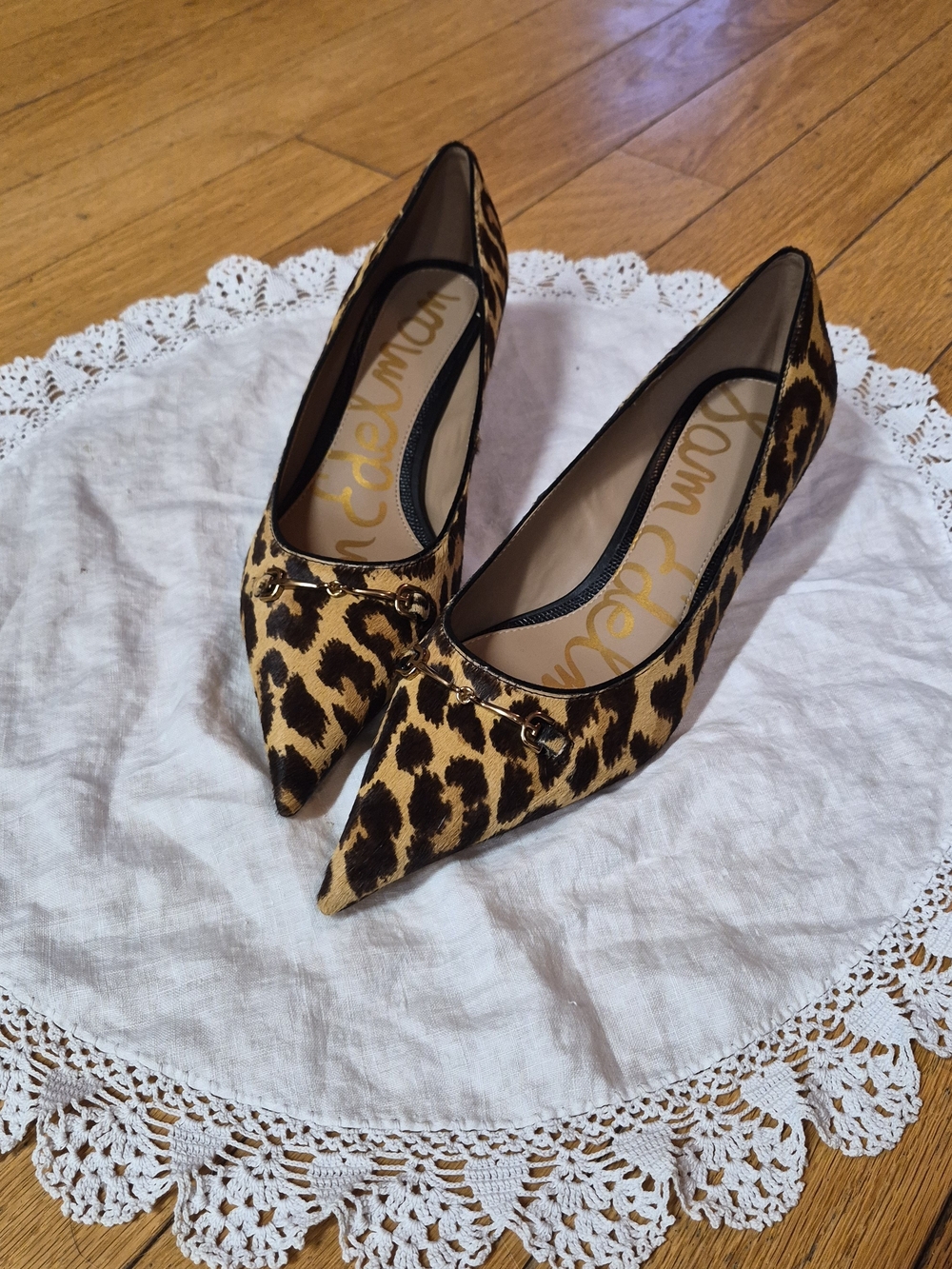 Sam Edelman Leopard Print Pointed Toe Pumps in Brown Size 9